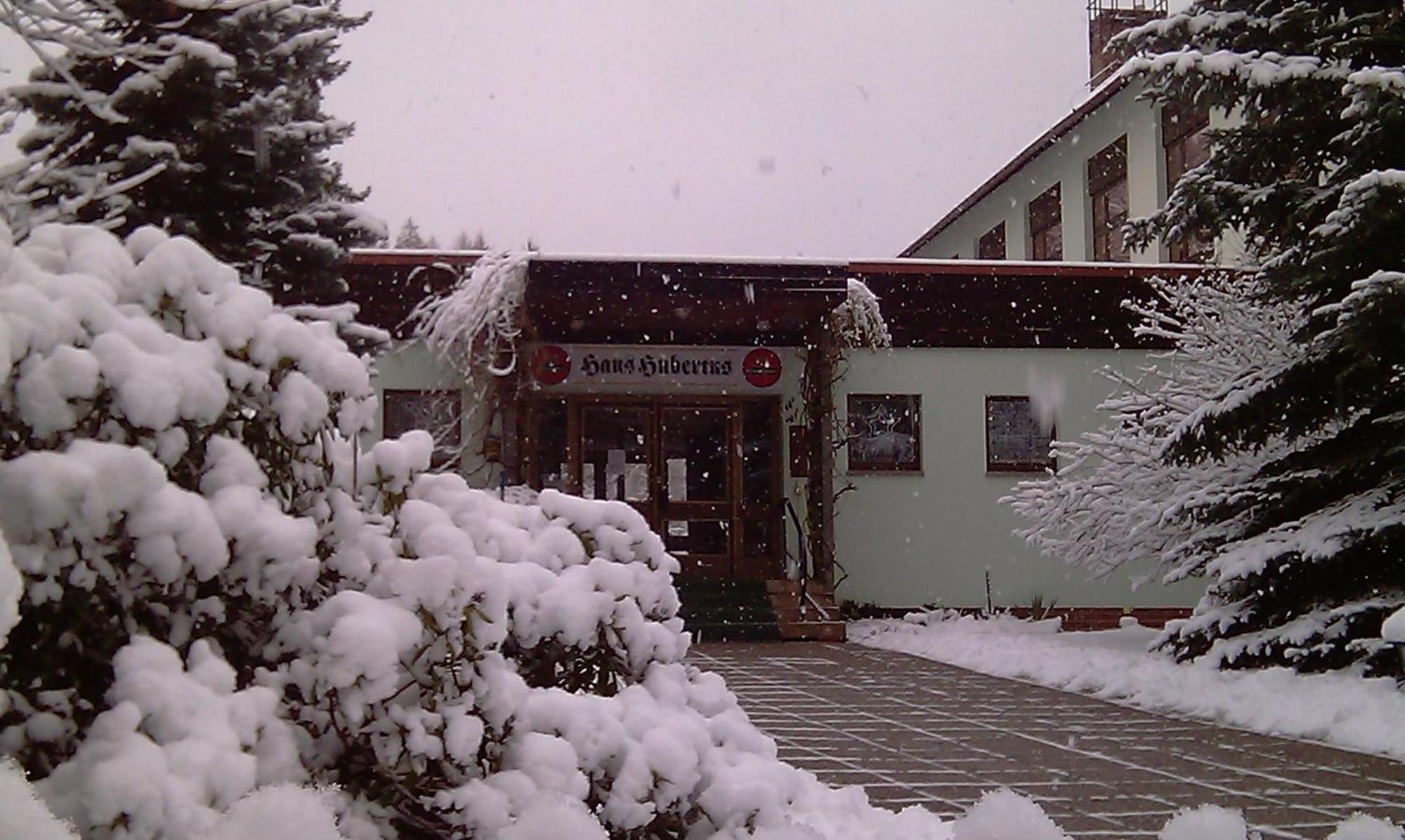 Naturparkhotel Haus Hubertus Курорт Ойбин Екстериор снимка