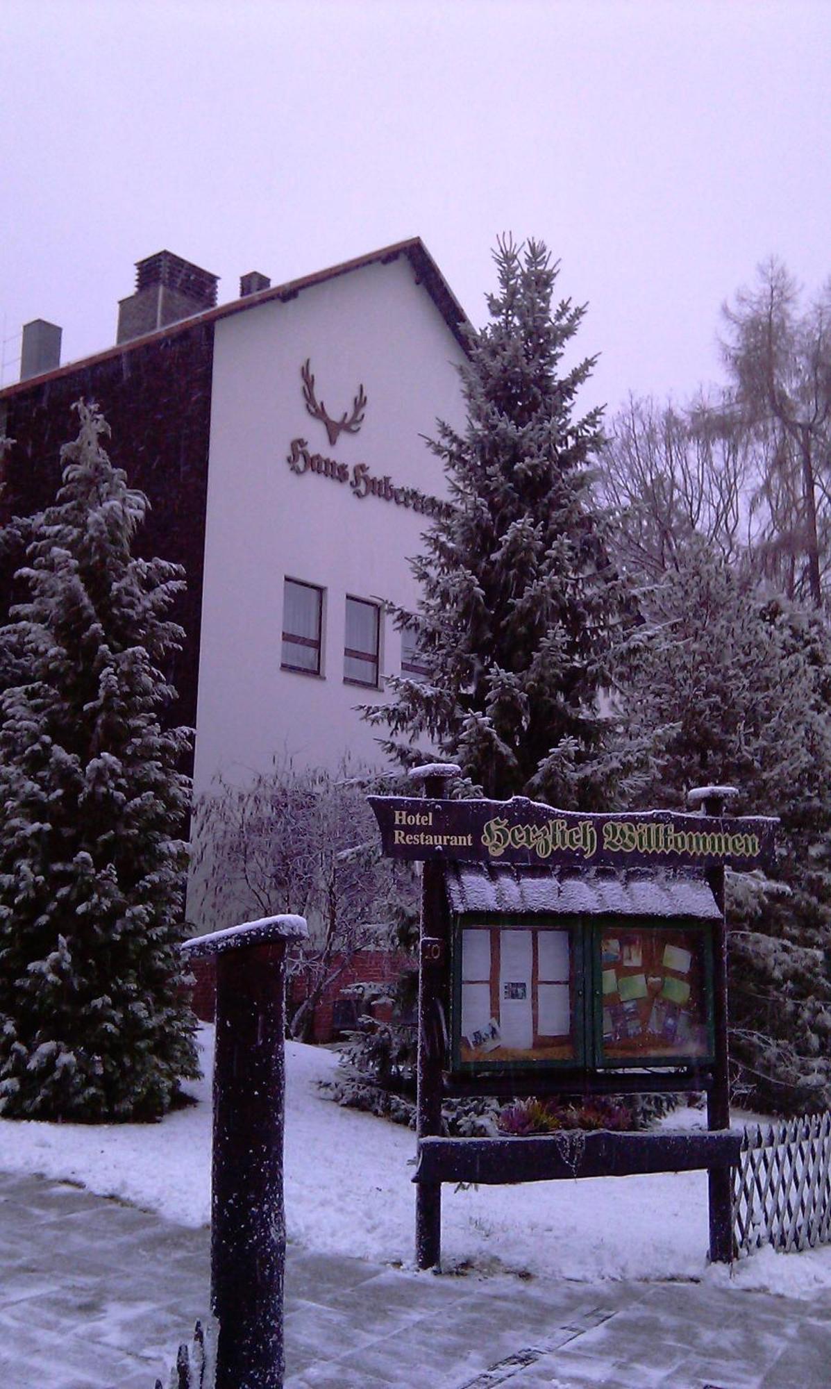 Naturparkhotel Haus Hubertus Курорт Ойбин Екстериор снимка