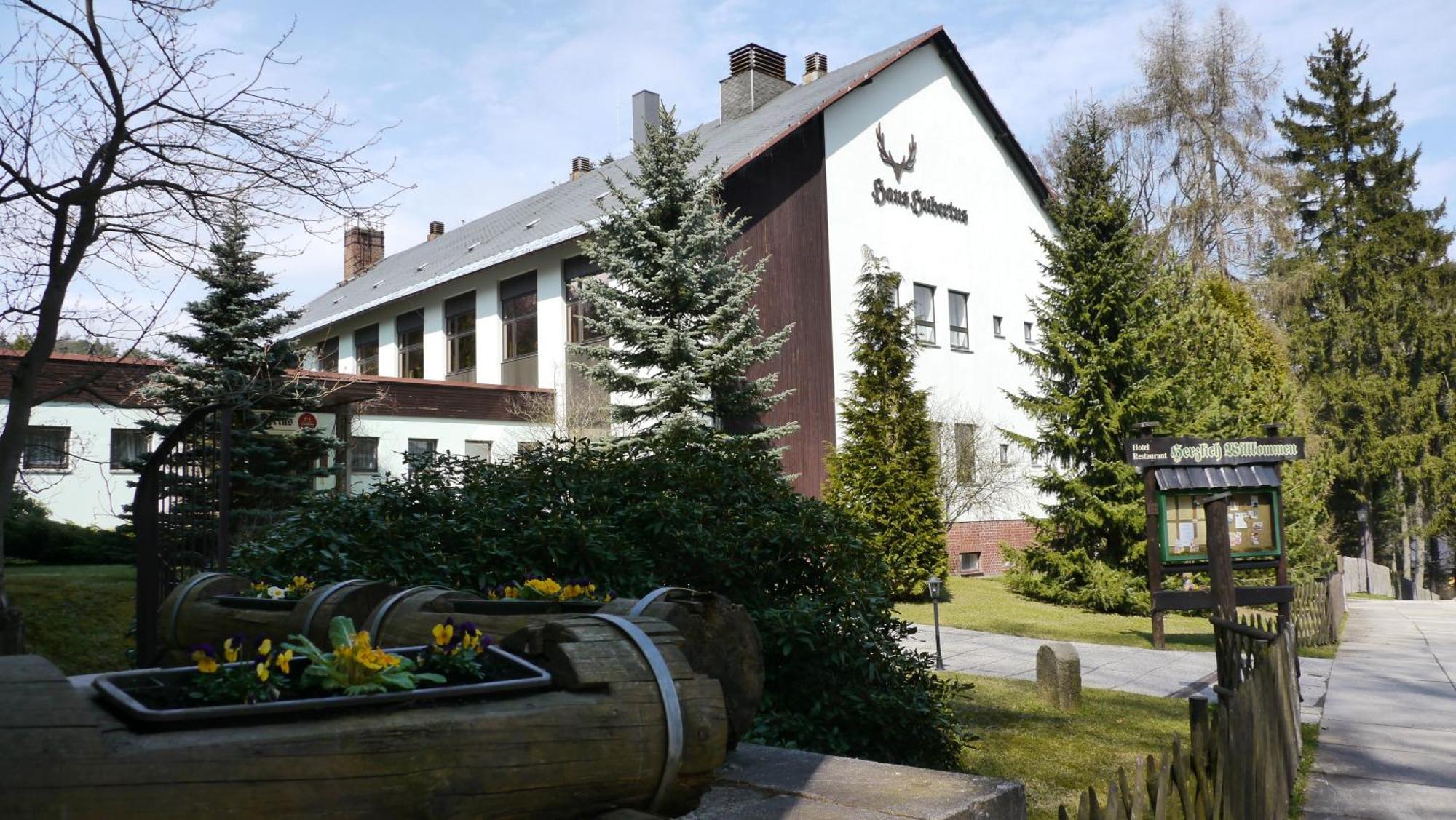 Naturparkhotel Haus Hubertus Курорт Ойбин Екстериор снимка