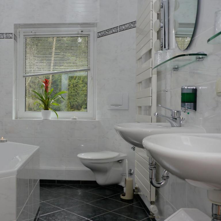 Naturparkhotel Haus Hubertus Курорт Ойбин Стая снимка