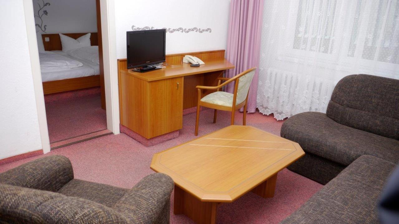 Naturparkhotel Haus Hubertus Курорт Ойбин Екстериор снимка